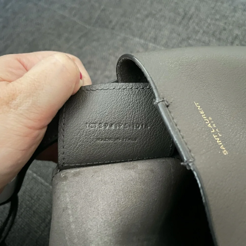 YSL Yves Saint Laurent grey tote with pouch - Picture 10 of 16